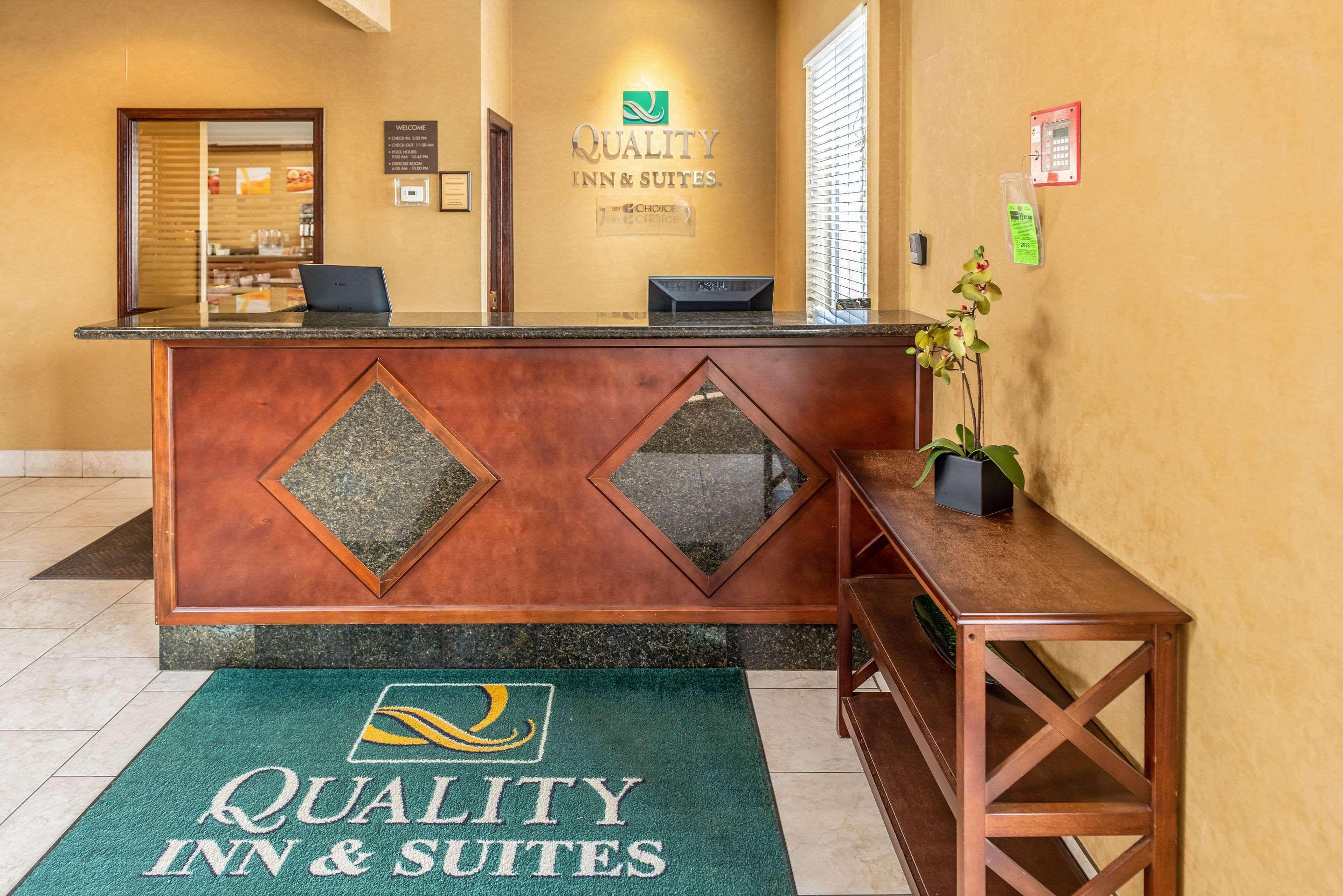 Quality Inn & Suites Seville Zewnętrze zdjęcie