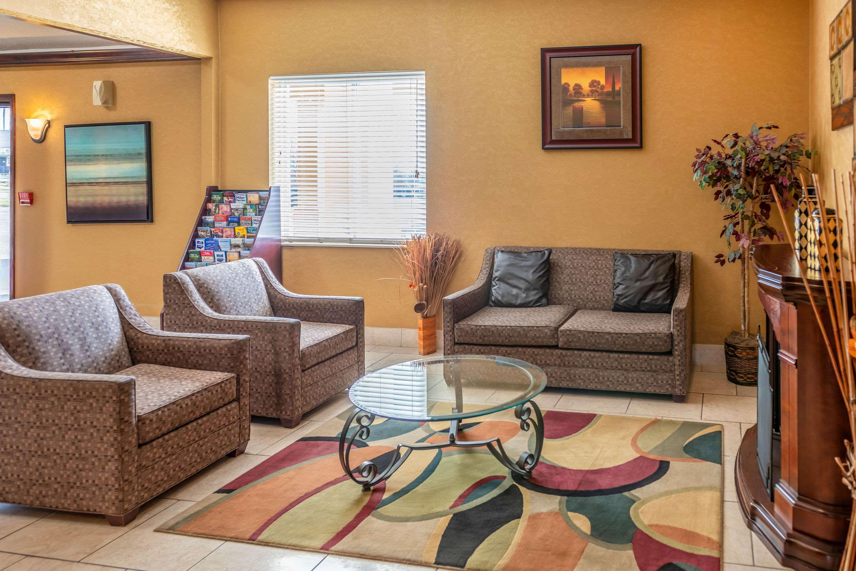 Quality Inn & Suites Seville Zewnętrze zdjęcie