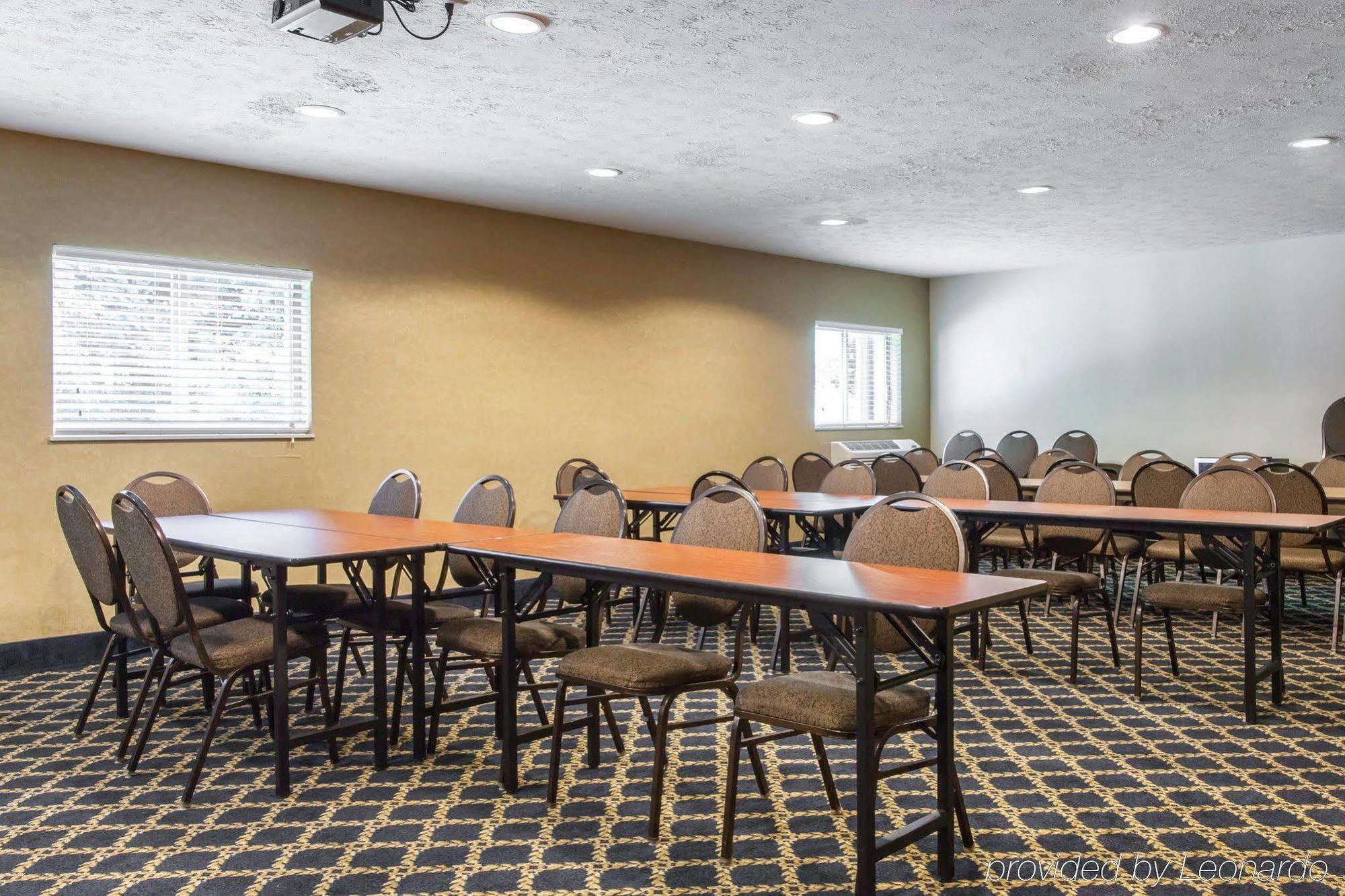Quality Inn & Suites Seville Zewnętrze zdjęcie
