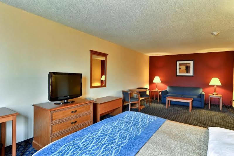 Quality Inn & Suites Seville Zewnętrze zdjęcie